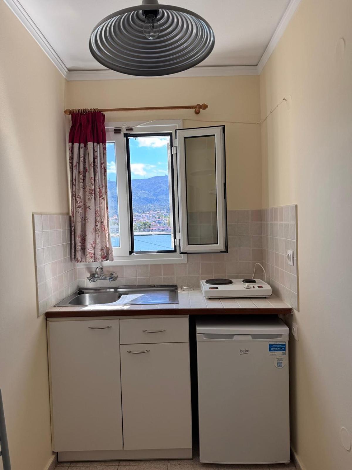 Matrona Apartments Poros Town Buitenkant foto