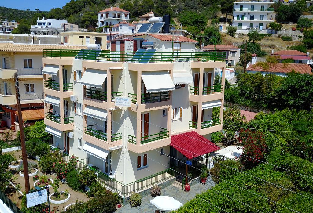 Matrona Apartments Poros Town Buitenkant foto