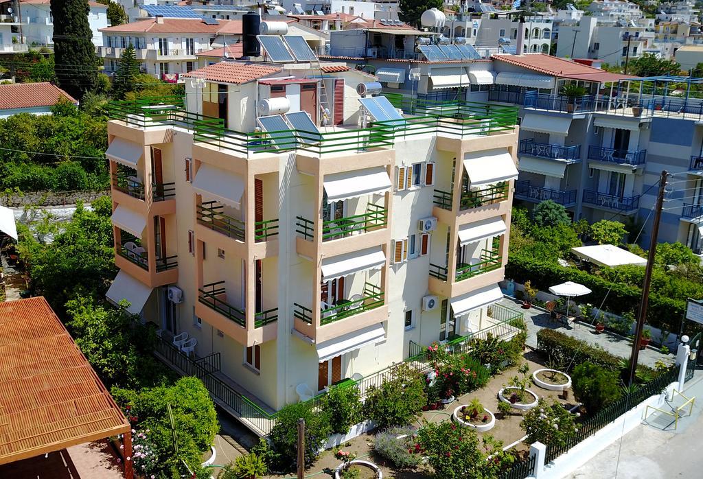 Matrona Apartments Poros Town Buitenkant foto