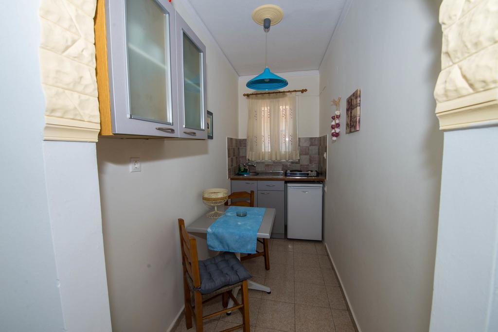 Matrona Apartments Poros Town Buitenkant foto