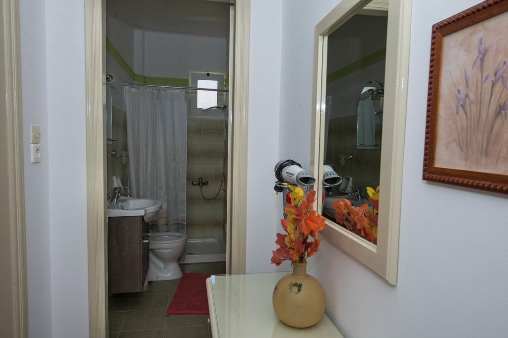 Matrona Apartments Poros Town Buitenkant foto