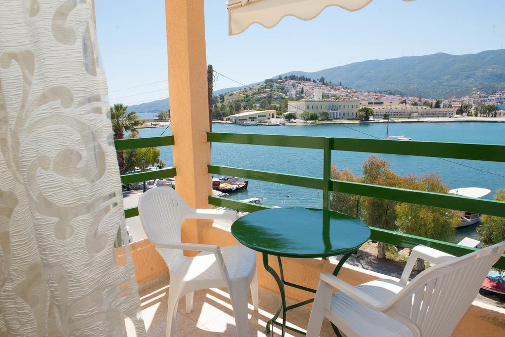 Matrona Apartments Poros Town Buitenkant foto