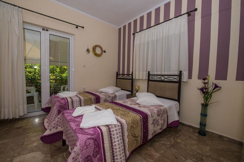 Matrona Apartments Poros Town Buitenkant foto