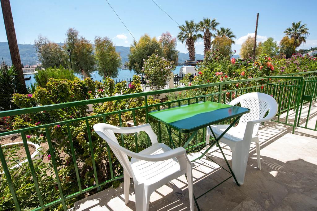 Matrona Apartments Poros Town Buitenkant foto
