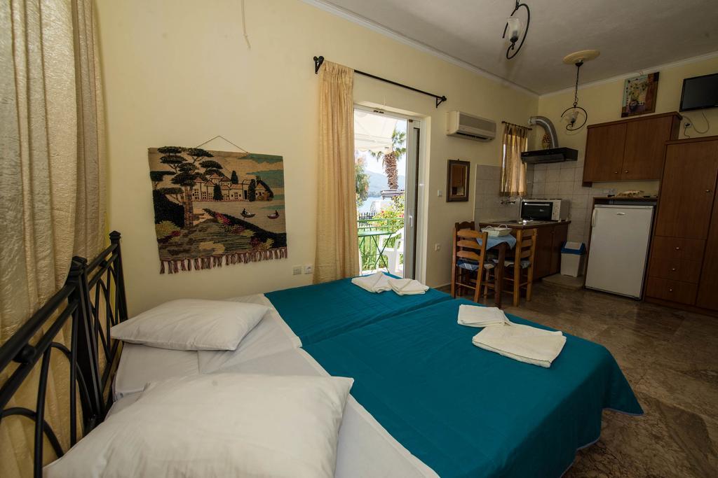 Matrona Apartments Poros Town Buitenkant foto
