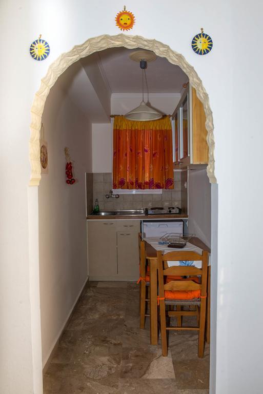 Matrona Apartments Poros Town Buitenkant foto